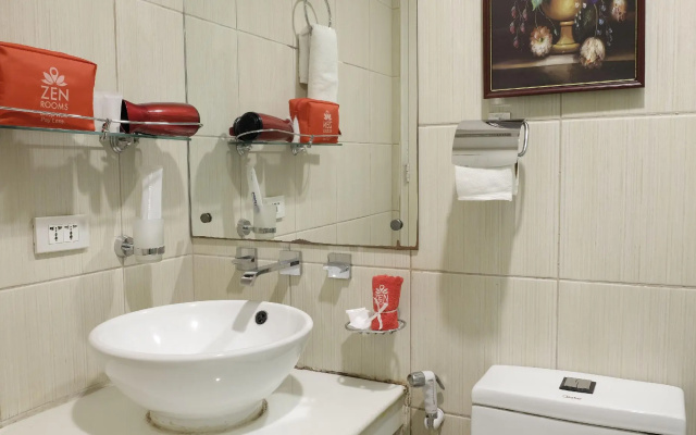 ZEN Rooms Malate Robinsons