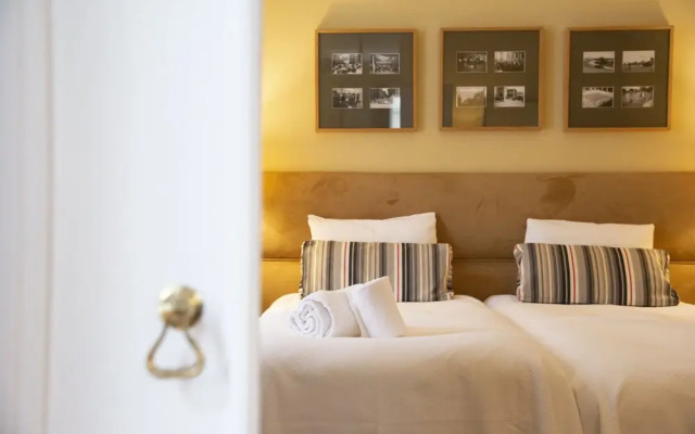 ALTIDO Exquisite 2BR home w/ balcony in Lapa