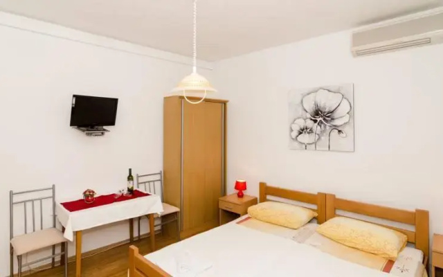 Apartments Afrodita