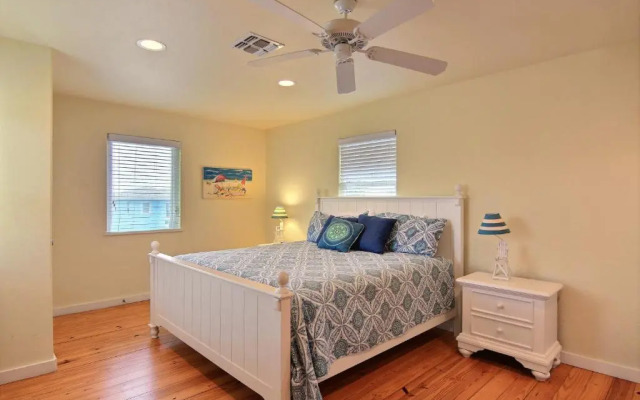 Dilly Dally by Silver Sands Vacation Rentals