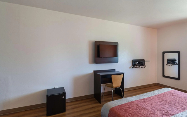 Motel 6 Bedford, TX - Fort Worth