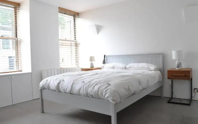 Fantastic 1 Bedroom Flat in Great Location