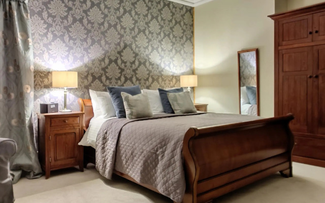 Bossington Hall Bed and Breakfast