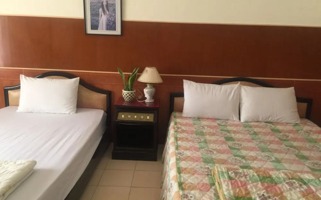 Song Huong Hue Hotel