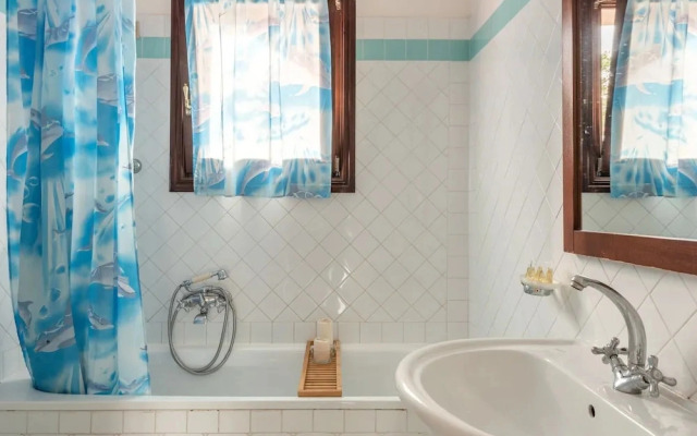 Charming Small Villa Bella Villetta Sleeps 4 no Pool