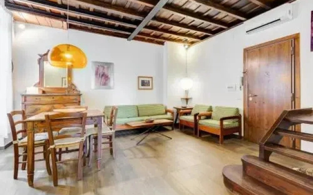 Central But Quiet Trastevere Hov 51267