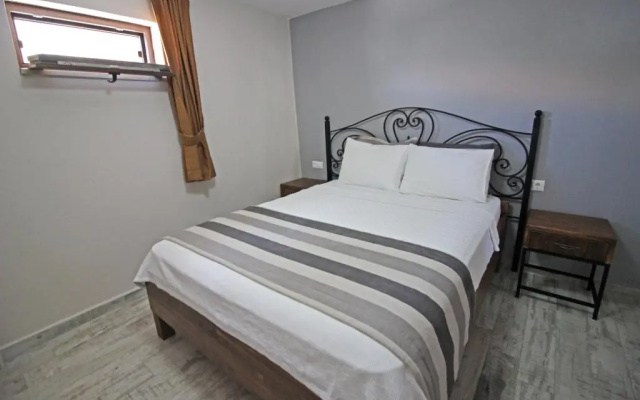 Tenedion Hotel