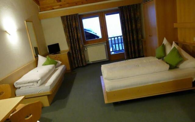 Mountain Living Apart-Hotel Горнолыжный курорт Ортлер комната для гостей