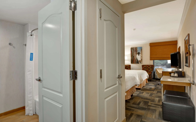 Hampton Inn Charleston-North