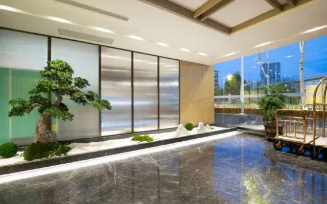 Zoucheng Mehood Hotel (Yishan North Road Sports Park)