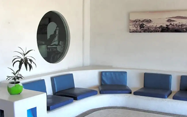 Caleta View Hotel And Bungalows