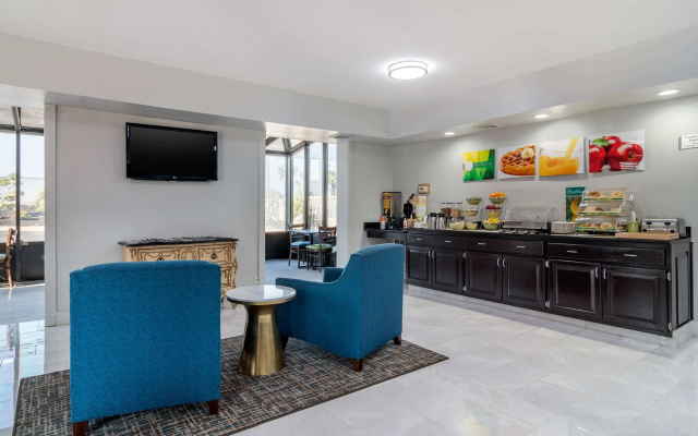 Quality Inn McDonough Atlanta South