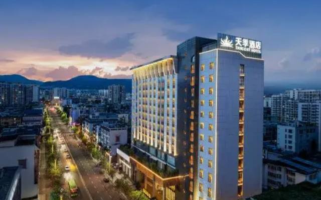 Tangent Hotel
