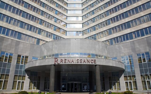 Гостиница Ренессанс Москва Монарх Центр вид на фасад