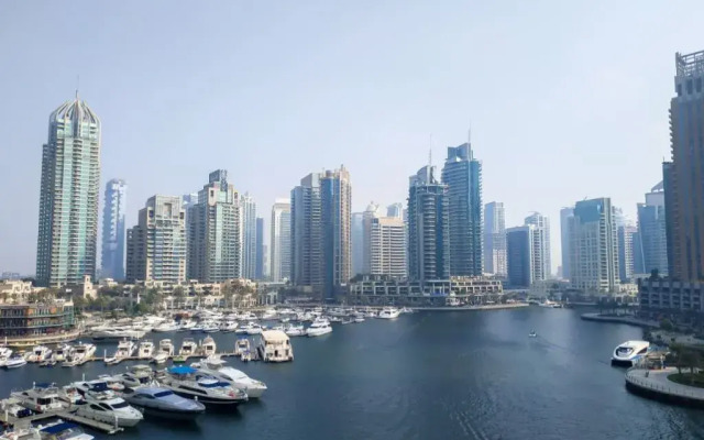 Cayan Tower by Maison Privee