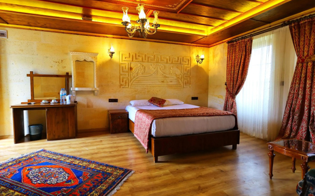 Empire Cave Hotel