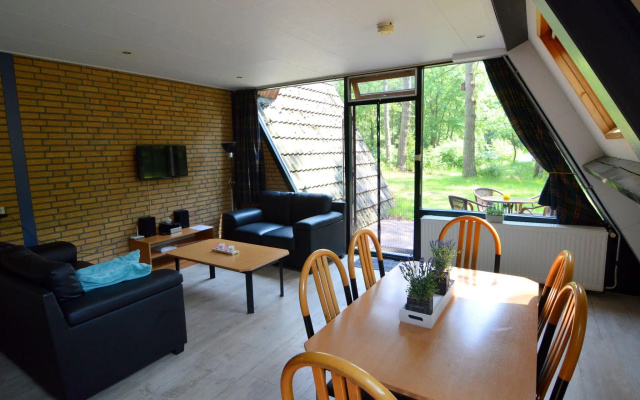 Family Bungalow by the Fen
