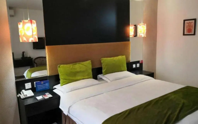 Super 8 Hotel Beijing Capital International Airpor