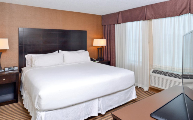 DoubleTree by Hilton Charlotte City Center