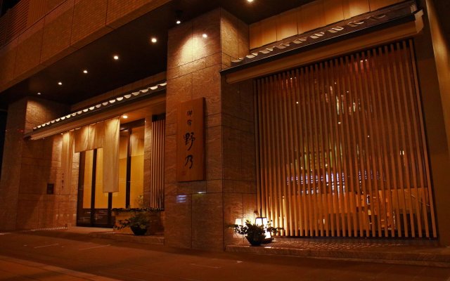 Отель Onyado Nono Namba Natural Hot Spring Япония, Осака - отзывы, цены и фото номеров - забронировать отель Onyado Nono Namba Natural Hot Spring онлайн вид на фасад