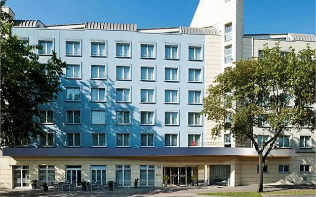 Отель NH Collection Hamburg City Гамбург вид на фасад