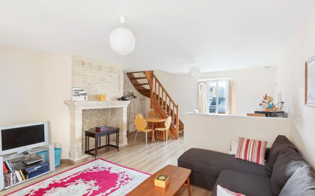 Cozy Apartment in Maisy near Sea