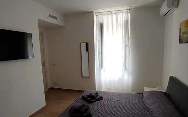 G21 Guest House