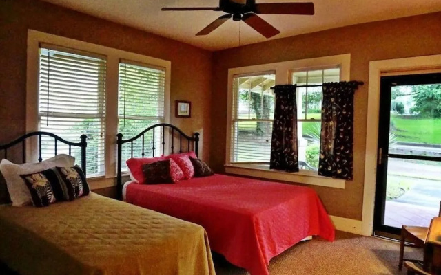 The Hideaway Natchez