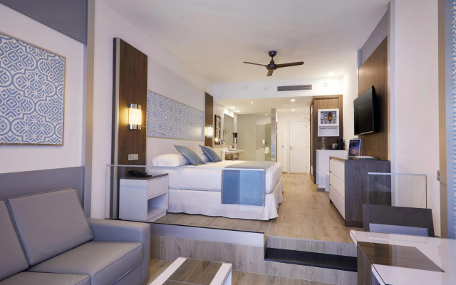 Отель Riu Palace Riviera Maya