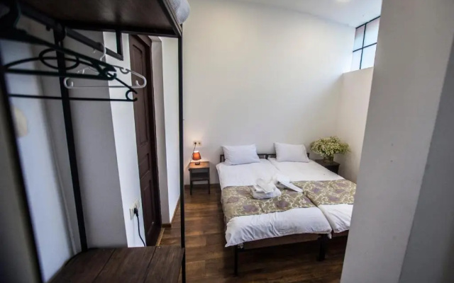 Yeard Hotel