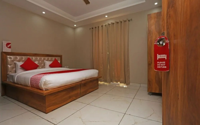 OYO 24626 Palm Garden Suites