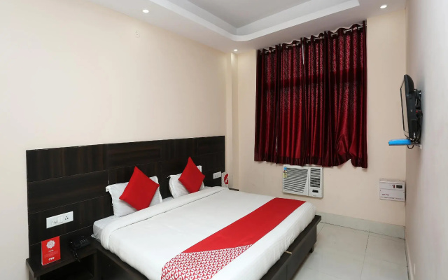 OYO 2974 Hotel Aastha Palace
