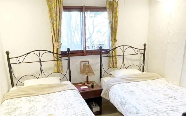 Gallery Hara & Guest House