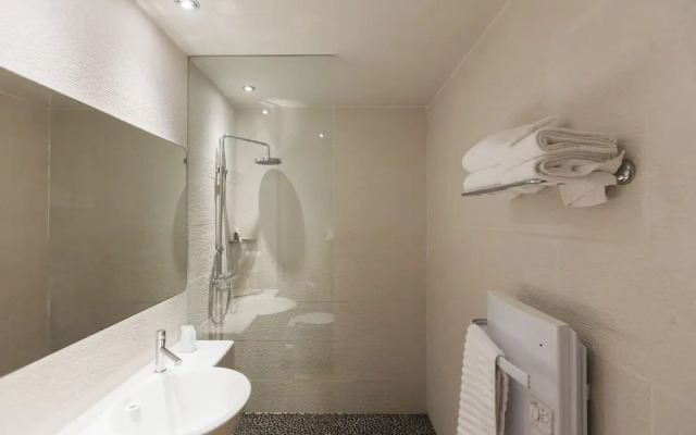 Bor Hôtel & Restaurant - Plage privée