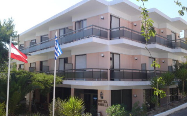 Angela Hotel вид на фасад