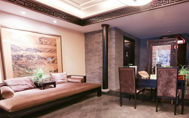 Hovle Mansion Club & Hotel