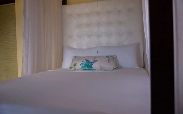 Apartment in Hellshire near Beach