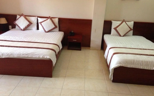 Bloom Hotel