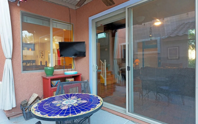Stylish Southwest 2 BR by Casago