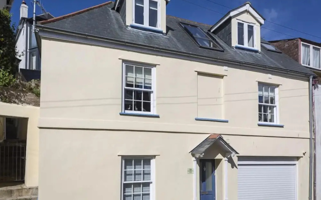 Gooder House