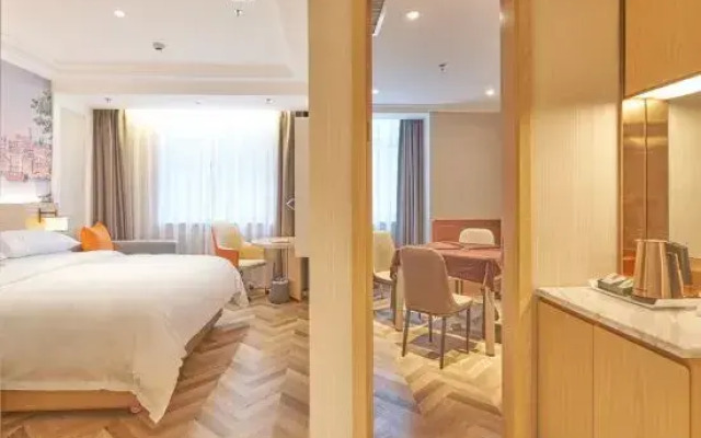 Vienna Hotel ( Guiyang Yunyan District Government Daying Po subway station)