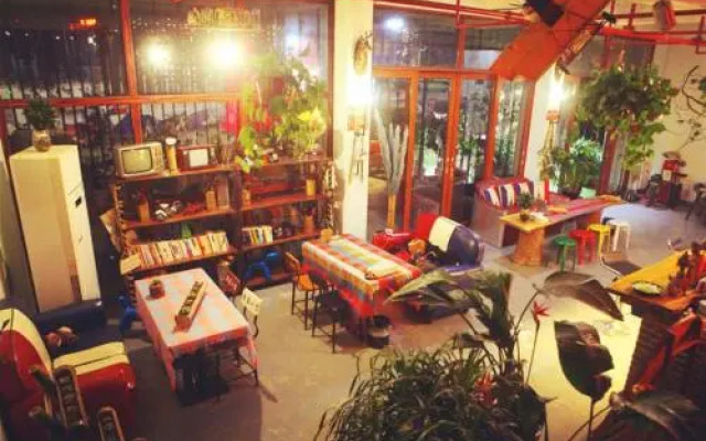 Yangshuo Li Meng Xiao Shu