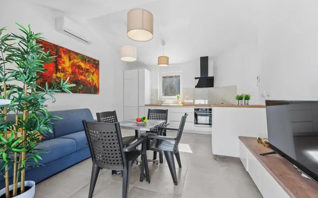 Attractive Apartment in Peroj With Terrace