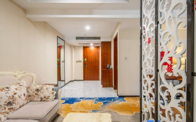 Binhu Junhua Hotel