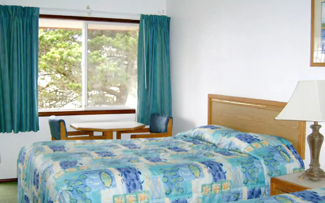 Four Winds Motel