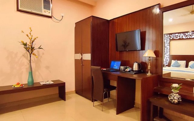 Park Square by ShriGo Hotels