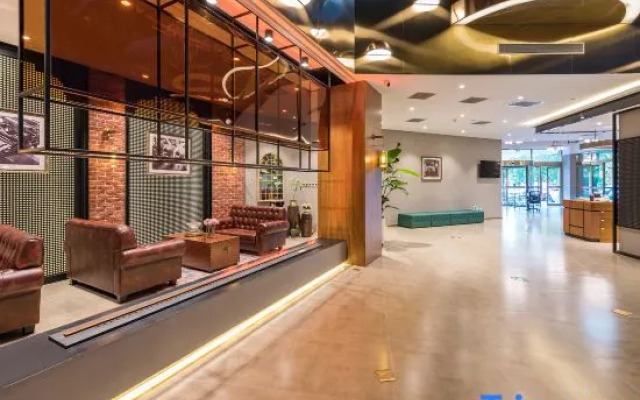James Joyce Coffetel Hotel (Tianjin Italy Customs Area Tianjin Eye)