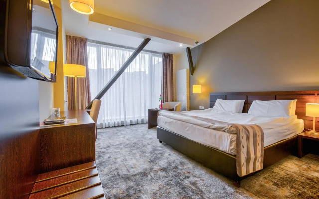 Golden Time Hotel