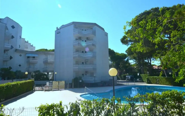 Lignano Riviera Apartment With Pool