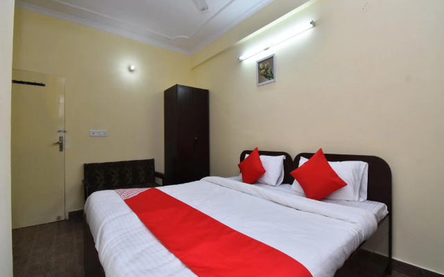 OYO 29907 Hotel Iqra Inn